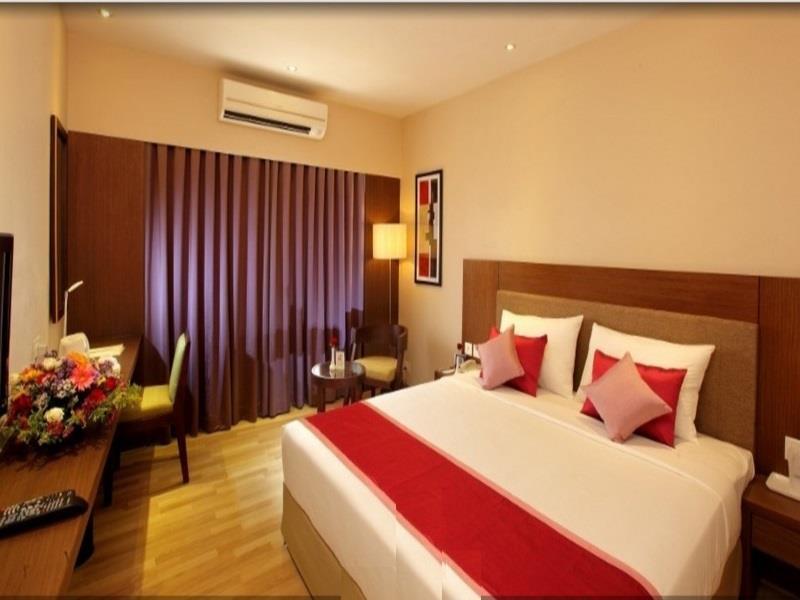 Park Residency Adoor Hotel Adur Kültér fotó