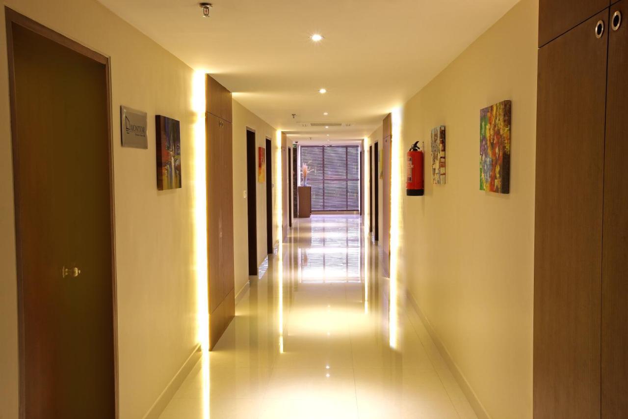 Park Residency Adoor Hotel Adur Kültér fotó